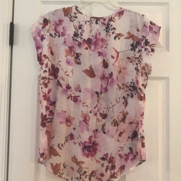 🌺Liz Claiborne Sleeveless Floral Top🌺 - Picture 6 of 6